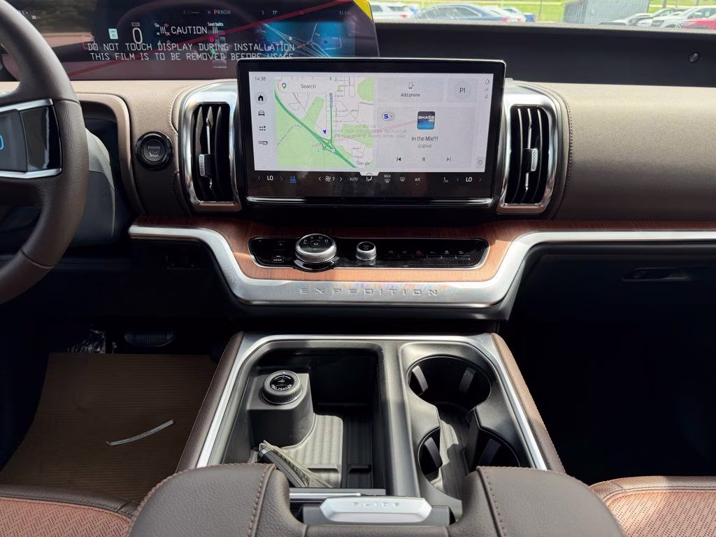 2026 Star White Metallic Tri-Coat Ford Expedition King Ranch 4X4 SUV