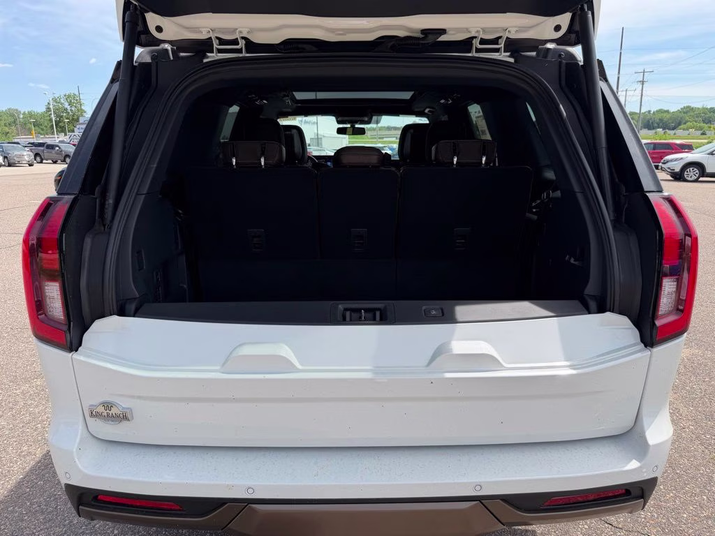 2026 Star White Metallic Tri-Coat Ford Expedition King Ranch 4X4 SUV