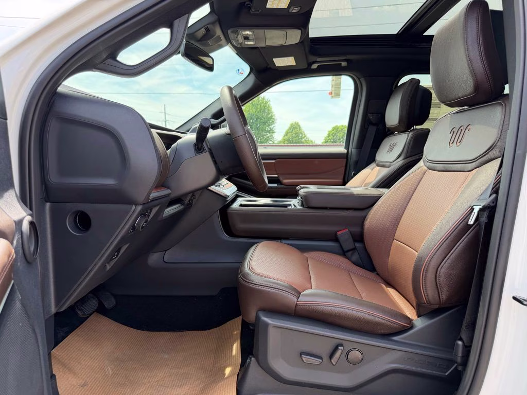 2026 Star White Metallic Tri-Coat Ford Expedition King Ranch 4X4 SUV
