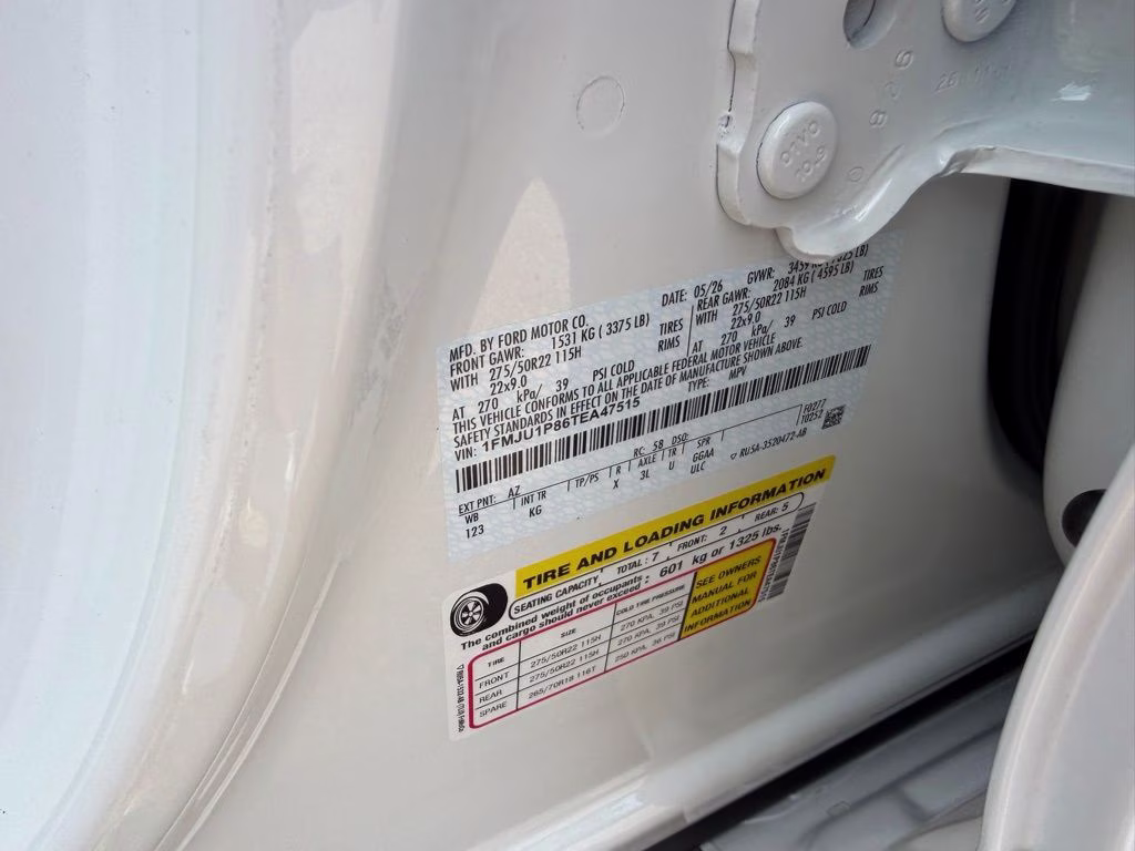 2026 Star White Metallic Tri-Coat Ford Expedition King Ranch 4X4 SUV