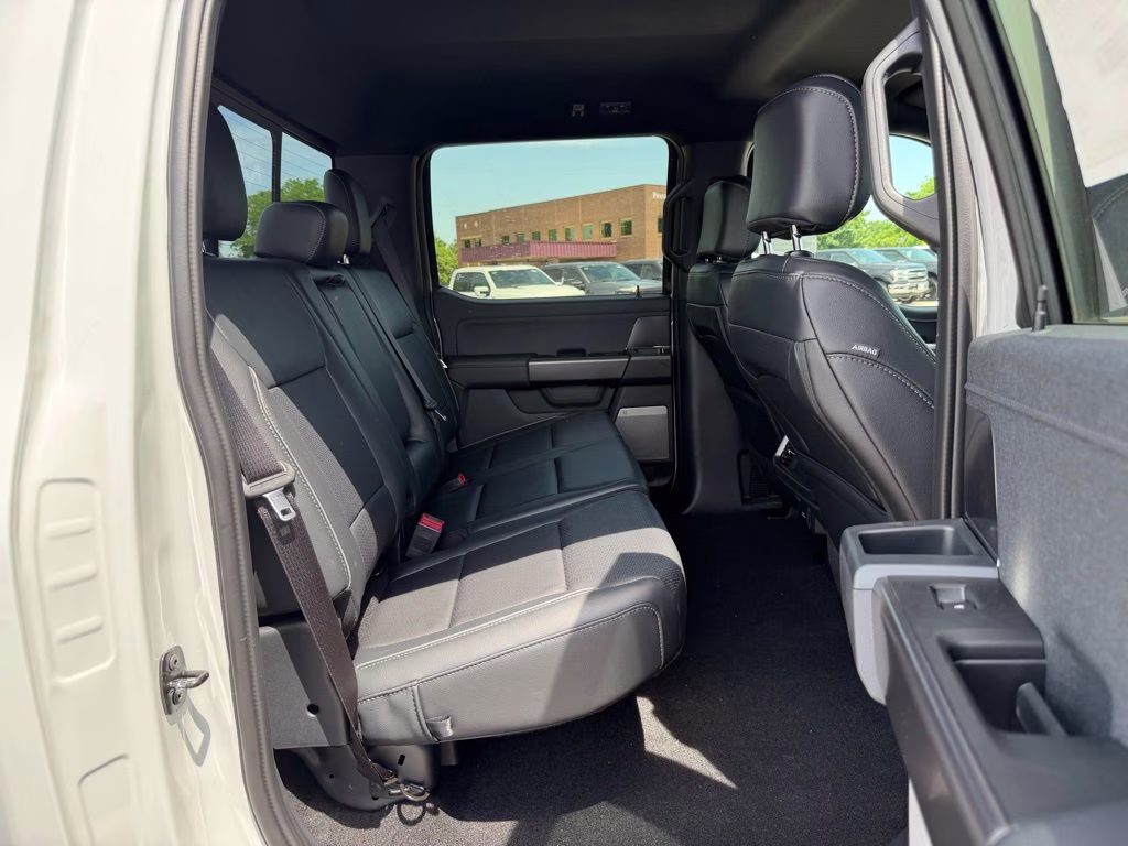 2026 Avalanche Ford F-150 Lariat 4X4 Truck
