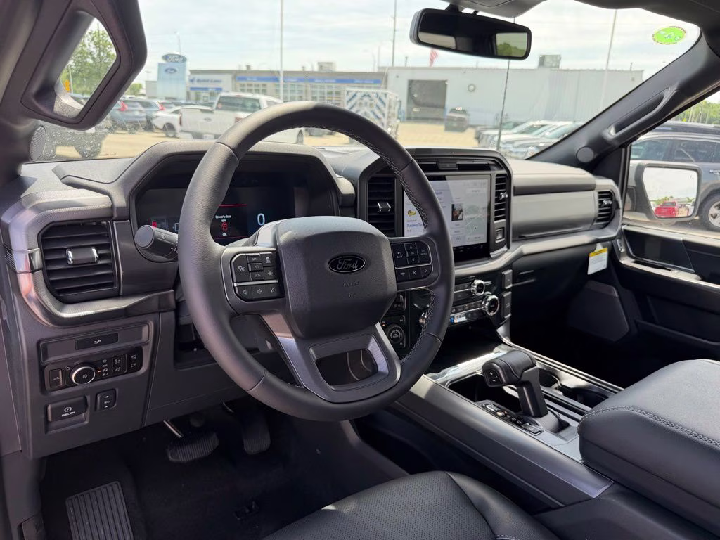 2026 Avalanche Ford F-150 Lariat 4X4 Truck