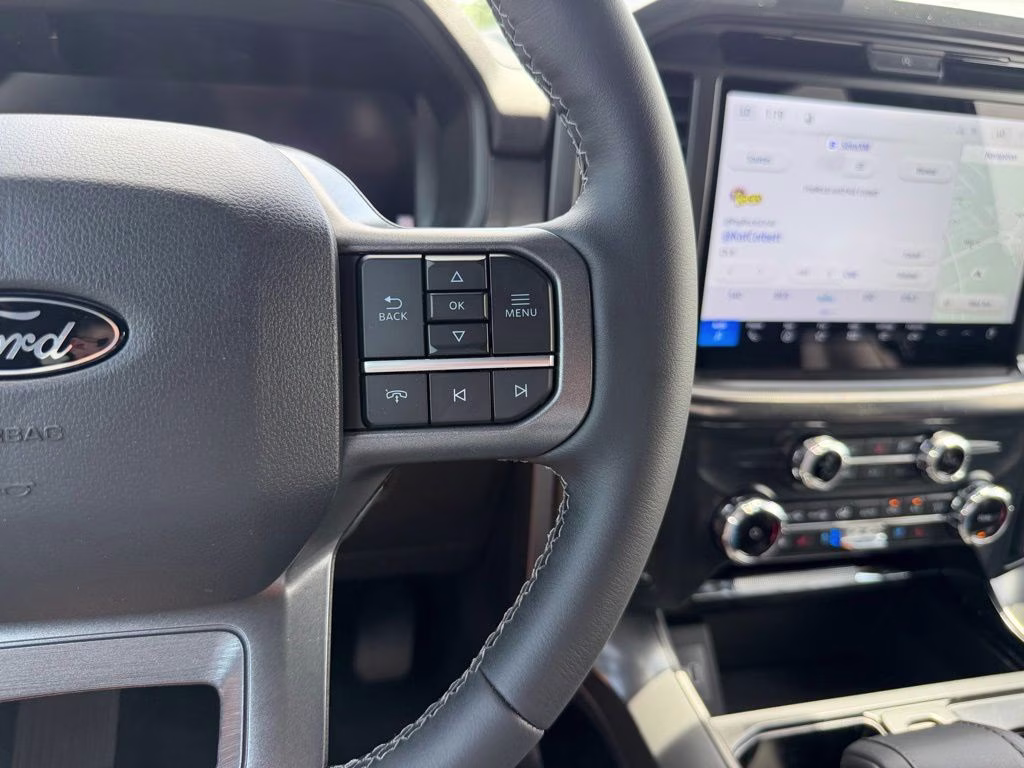 2026 Avalanche Ford F-150 Lariat 4X4 Truck