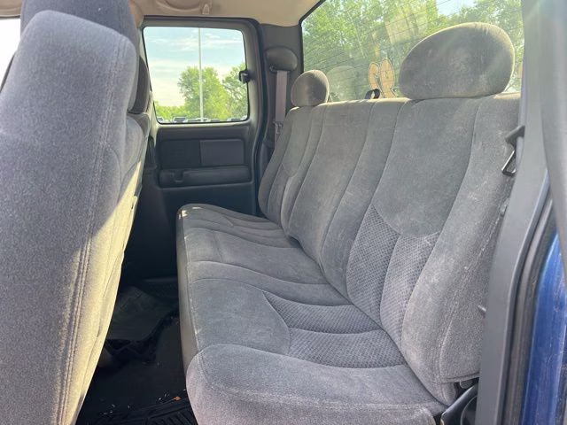 2004 Arrival Blue Metallic Chevrolet Silverado 2500HD LS 4X4 Truck