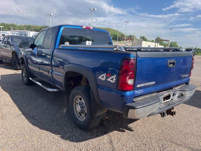 2004 Arrival Blue Metallic Chevrolet Silverado 2500HD LS 4X4 Truck