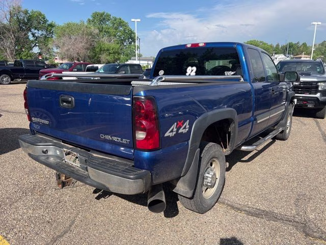 2004 Arrival Blue Metallic Chevrolet Silverado 2500HD LS 4X4 Truck