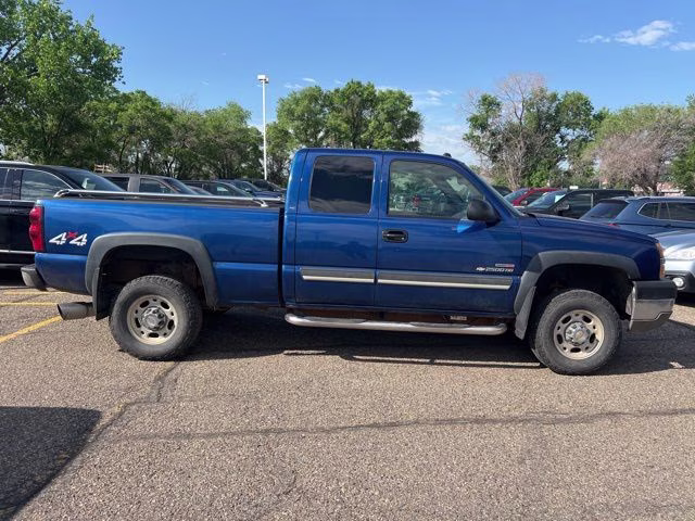 2004 Arrival Blue Metallic Chevrolet Silverado 2500HD LS 4X4 Truck