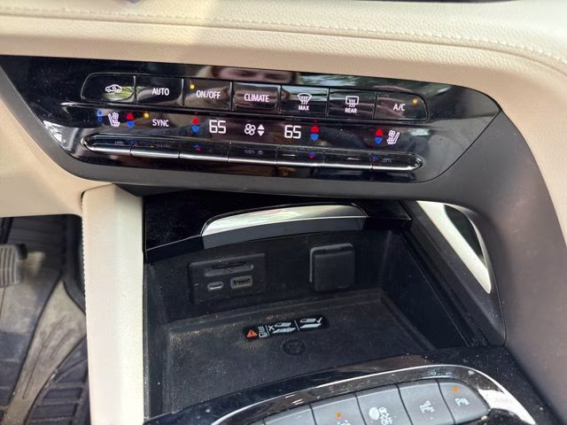 2023 White Frost Tricoat Buick Envision Avenir AWD SUV