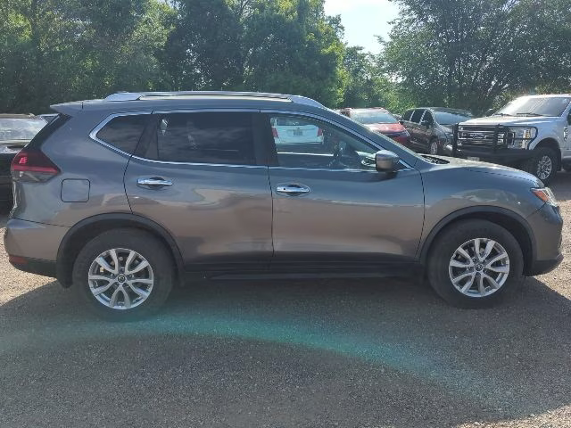 2018 Gun Metallic Nissan Rogue SV AWD SUV