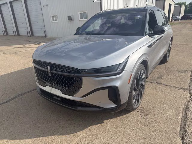 2024 Silver Radiance Metallic Clearcoat Lincoln Nautilus Reserve AWD SUV