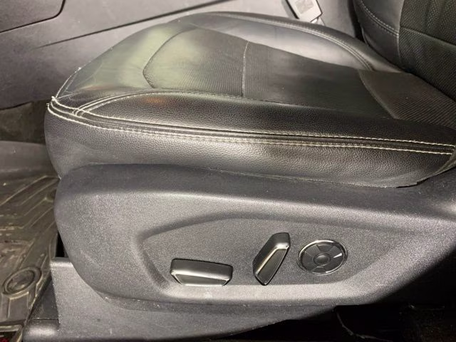 2017 White Gold Metallic Ford Explorer Limited 4X4 SUV