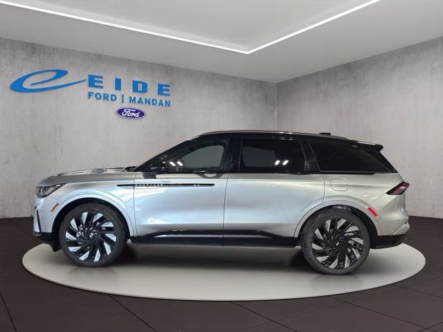2024 Radiance Metallic Lincoln Nautilus Reserve AWD SUV