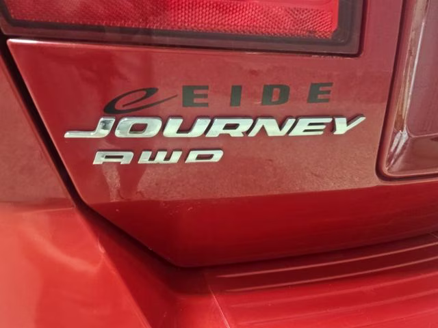 2015 Redline 2 Coat Pearl Dodge Journey SE AWD SUV