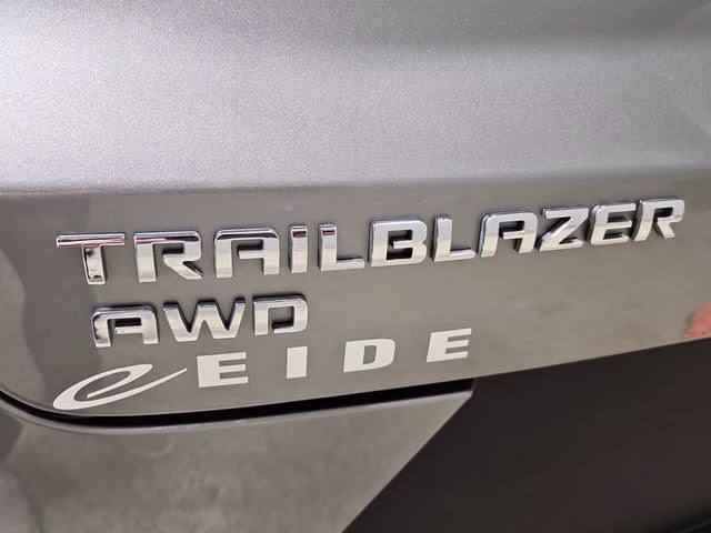2023 Sterling Gray Metallic Chevrolet Trailblazer ACTIV AWD SUV