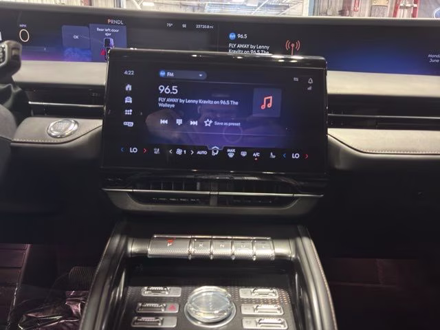 2024 Radiance Metallic Lincoln Nautilus Reserve AWD SUV