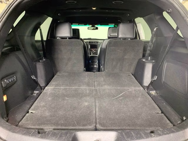 2017 White Gold Metallic Ford Explorer Limited 4X4 SUV