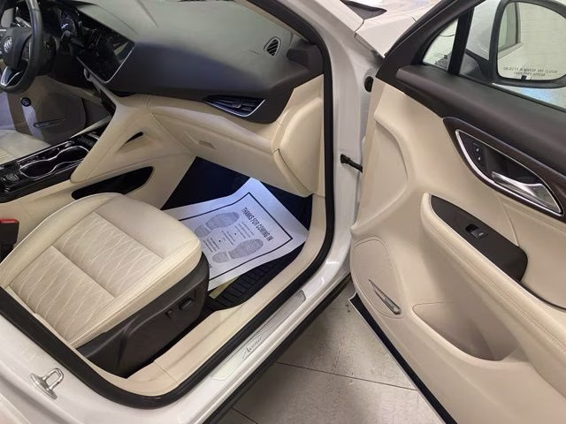 2023 White Frost Tricoat Buick Envision Avenir AWD SUV