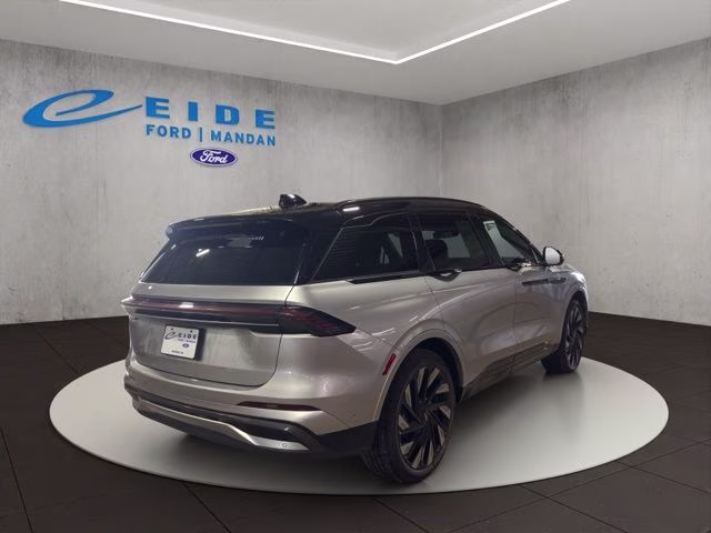 2024 Radiance Metallic Lincoln Nautilus Reserve AWD SUV