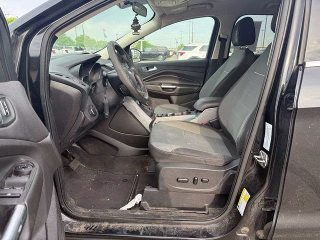 2014 Tuxedo Black Ford Escape SE FWD SUV