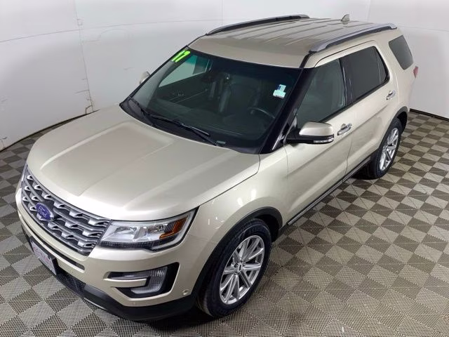 2017 White Gold Metallic Ford Explorer Limited 4X4 SUV