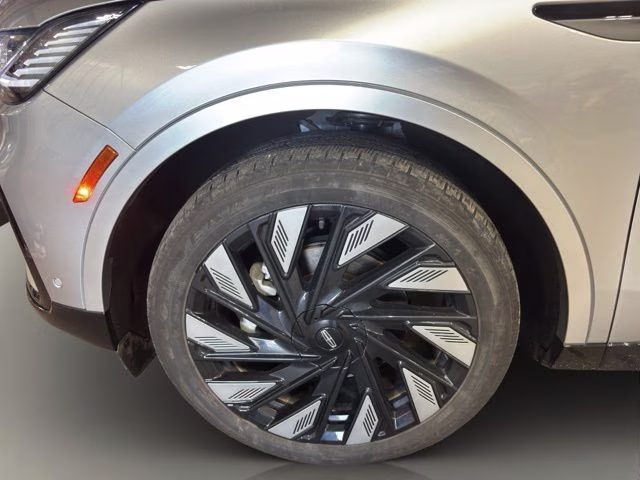 2024 Radiance Metallic Lincoln Nautilus Reserve AWD SUV