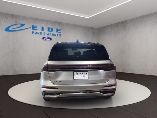 2024 Radiance Metallic Lincoln Nautilus Reserve AWD SUV