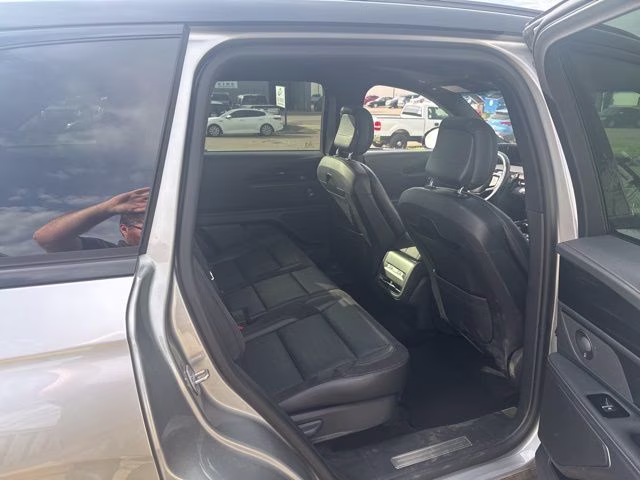 2024 Silver Radiance Metallic Clearcoat Lincoln Nautilus Reserve AWD SUV