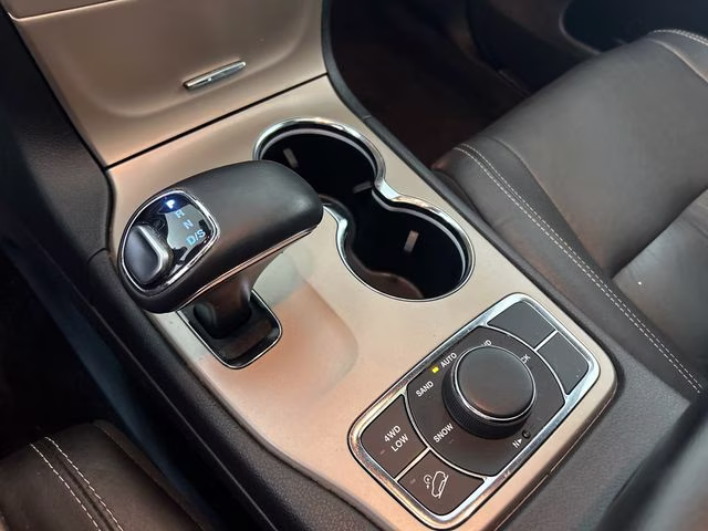 2015 Maximum Steel Metallic Clearcoat Jeep Grand Cherokee Limited 4X4 SUV