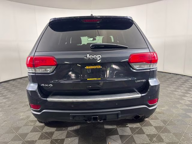 2015 Maximum Steel Metallic Clearcoat Jeep Grand Cherokee Limited 4X4 SUV