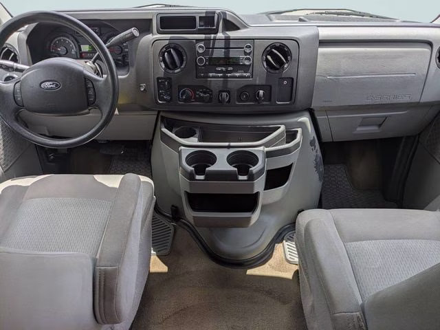 2014 Ingot Silver Ford E-350SD XLT RWD Crossover