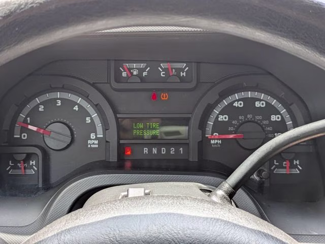 2014 Ingot Silver Ford E-350SD XLT RWD Crossover