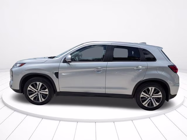 2022 Silver Mitsubishi Outlander Sport 2.0 SE FWD SUV