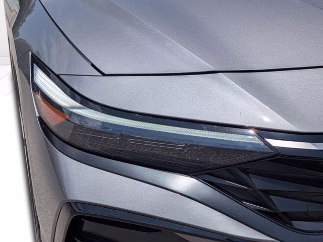 2024 Fluid Metal Hyundai Elantra Limited FWD Sedan