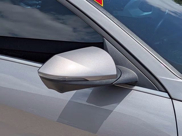 2024 Fluid Metal Hyundai Elantra Limited FWD Sedan