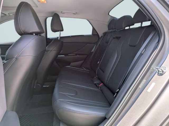 2024 Fluid Metal Hyundai Elantra Limited FWD Sedan