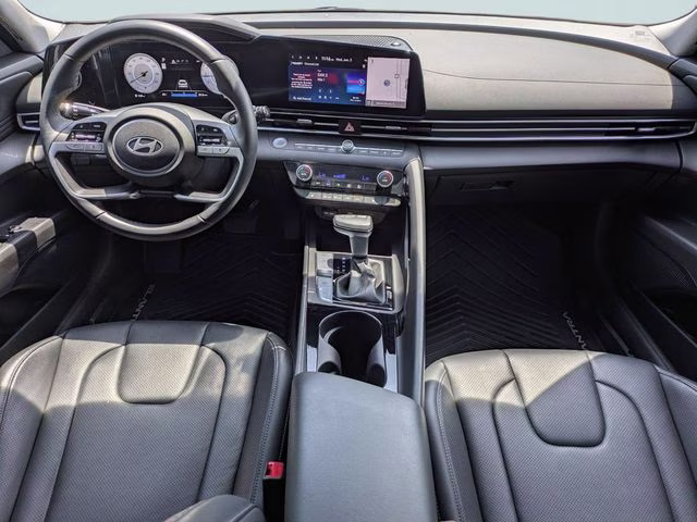 2024 Fluid Metal Hyundai Elantra Limited FWD Sedan