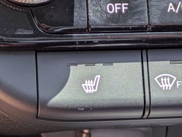 2024 Fluid Metal Hyundai Elantra Limited FWD Sedan