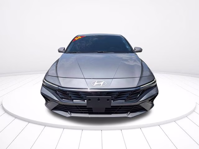 2024 Fluid Metal Hyundai Elantra Limited FWD Sedan