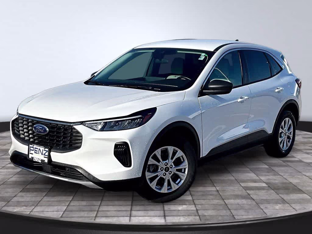 2023 Oxford White Ford Escape Active AWD SUV