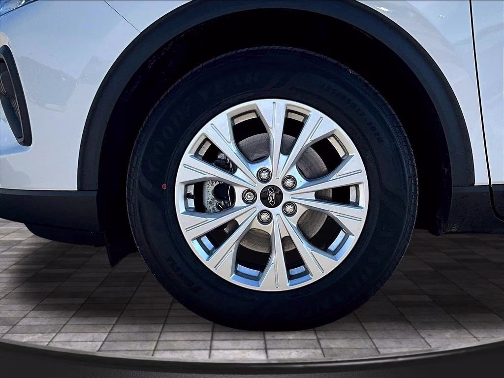 2023 Oxford White Ford Escape Active AWD SUV