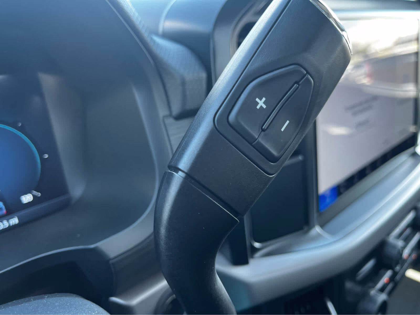 2025 Atlas Blue Ford F-150 XL 4X4 Truck