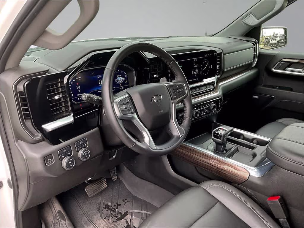 2023 Summit White Chevrolet Silverado 1500 RST 4X4 Truck