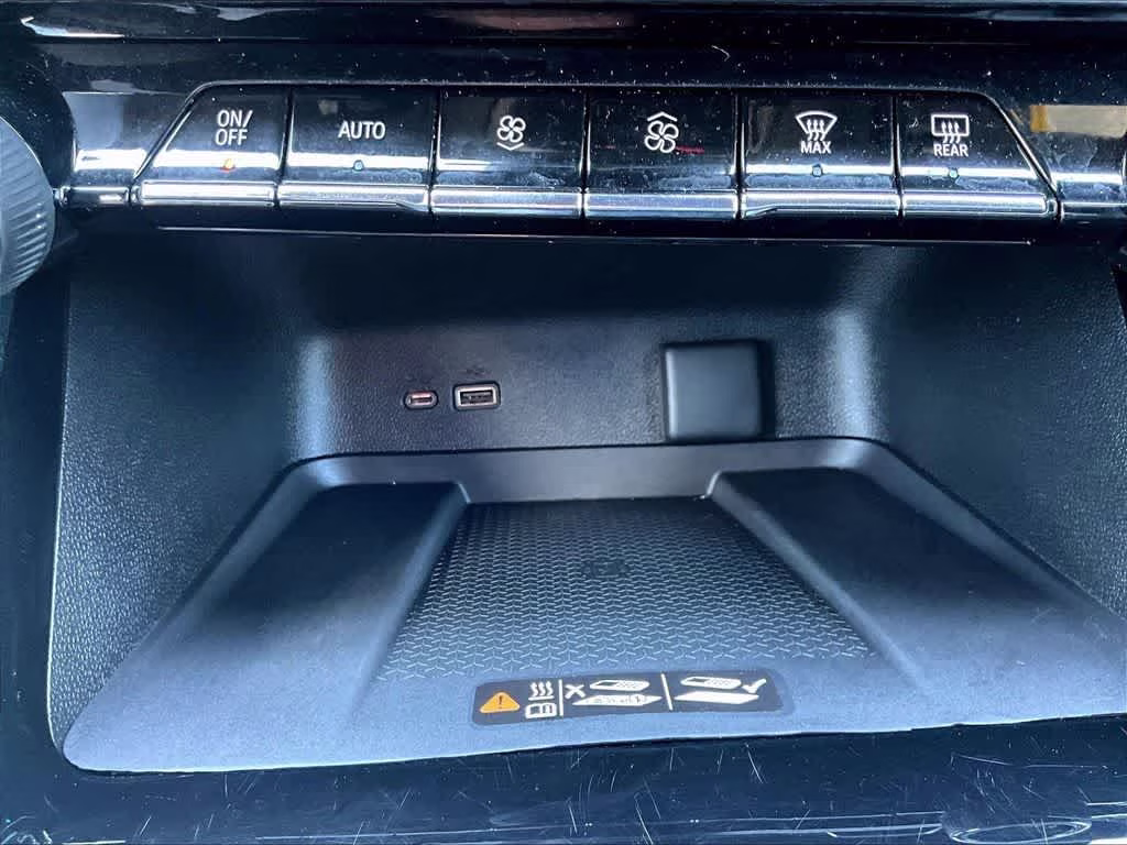 2025 Mosaic Black Metallic Chevrolet Traverse AWD LT AWD SUV