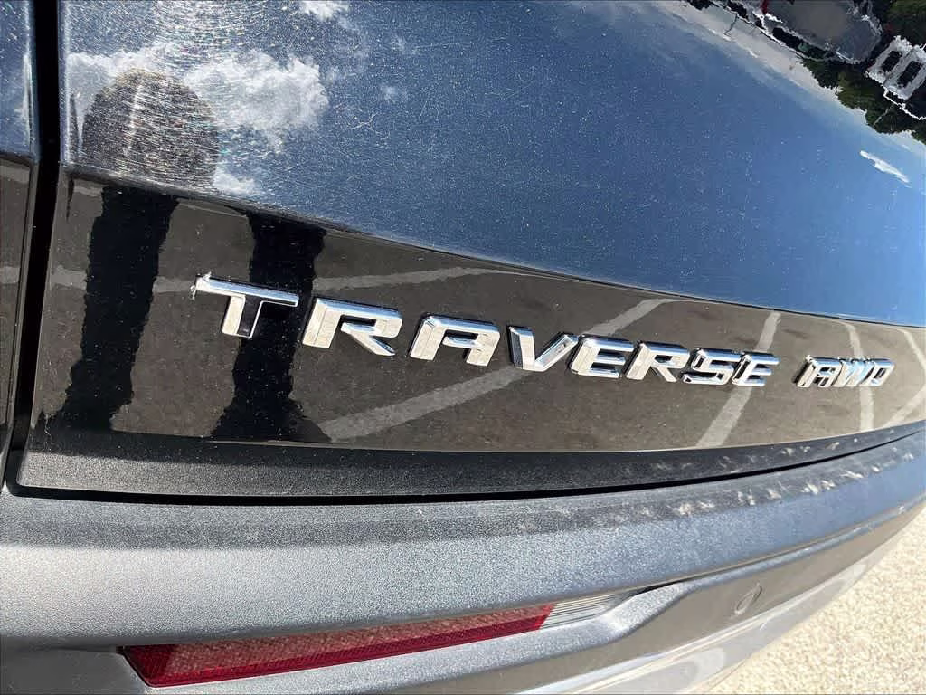 2025 Mosaic Black Metallic Chevrolet Traverse AWD LT AWD SUV