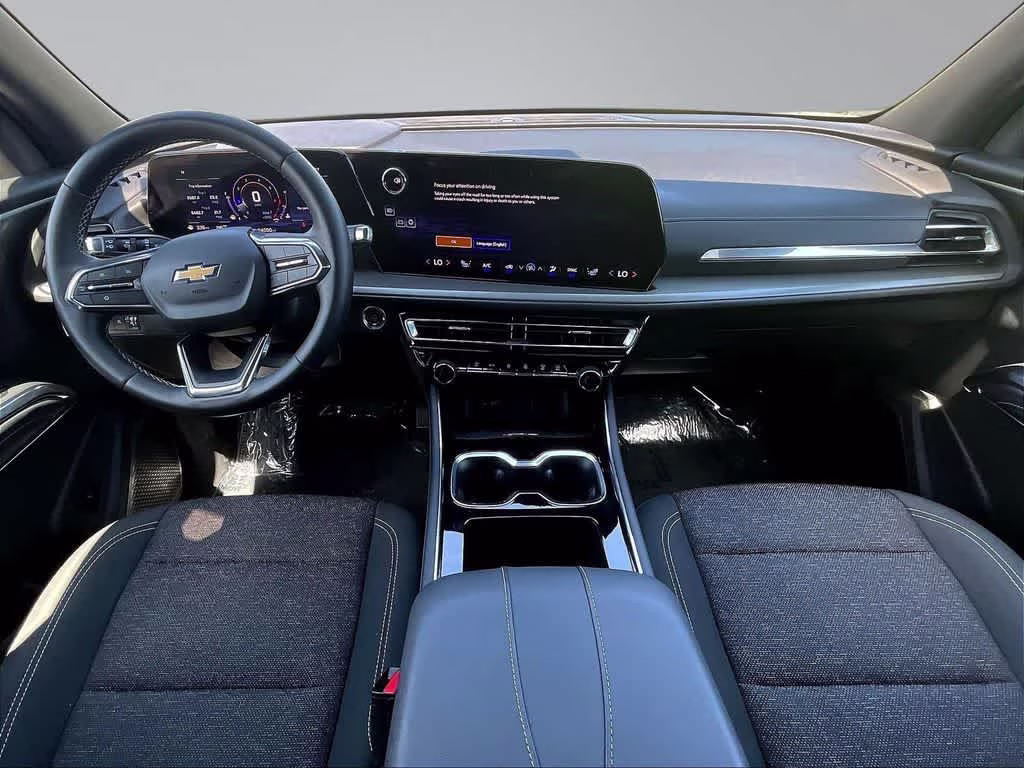 2025 Mosaic Black Metallic Chevrolet Traverse AWD LT AWD SUV