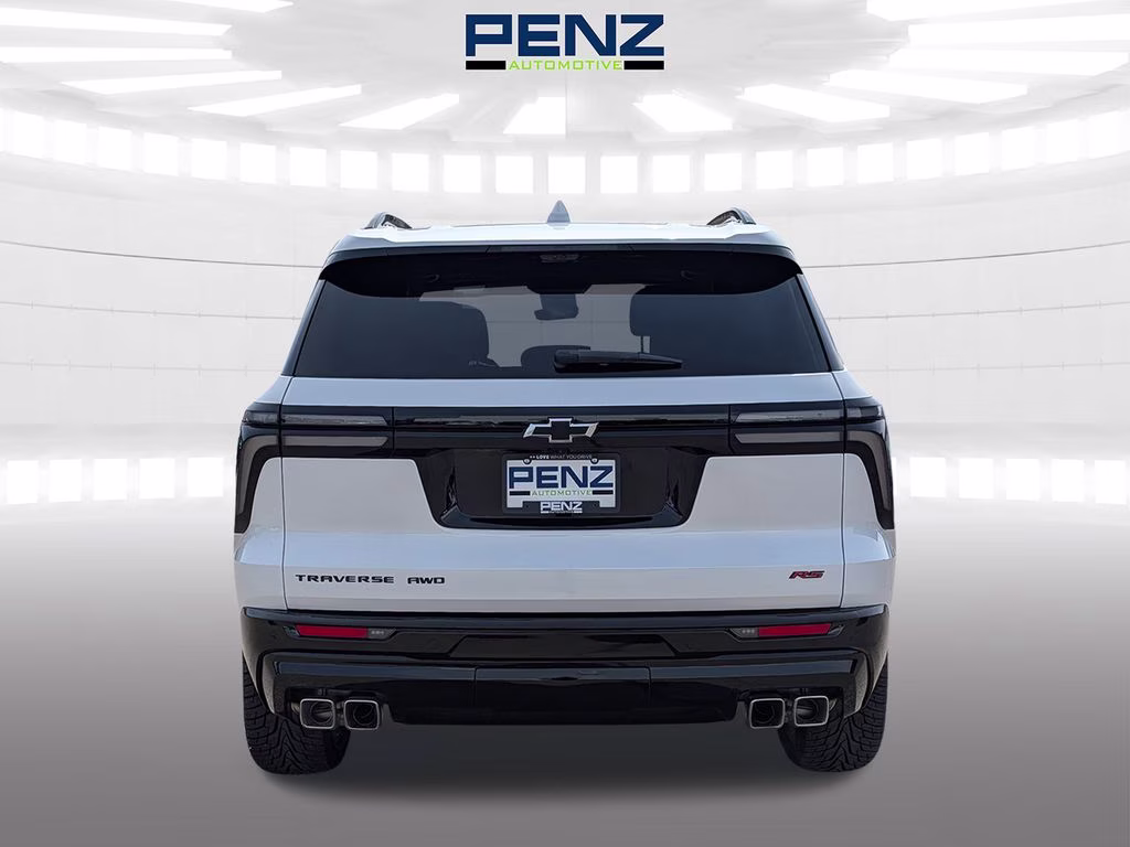 2024 Iridescent Pearl Tricoat Chevrolet Traverse RS AWD SUV