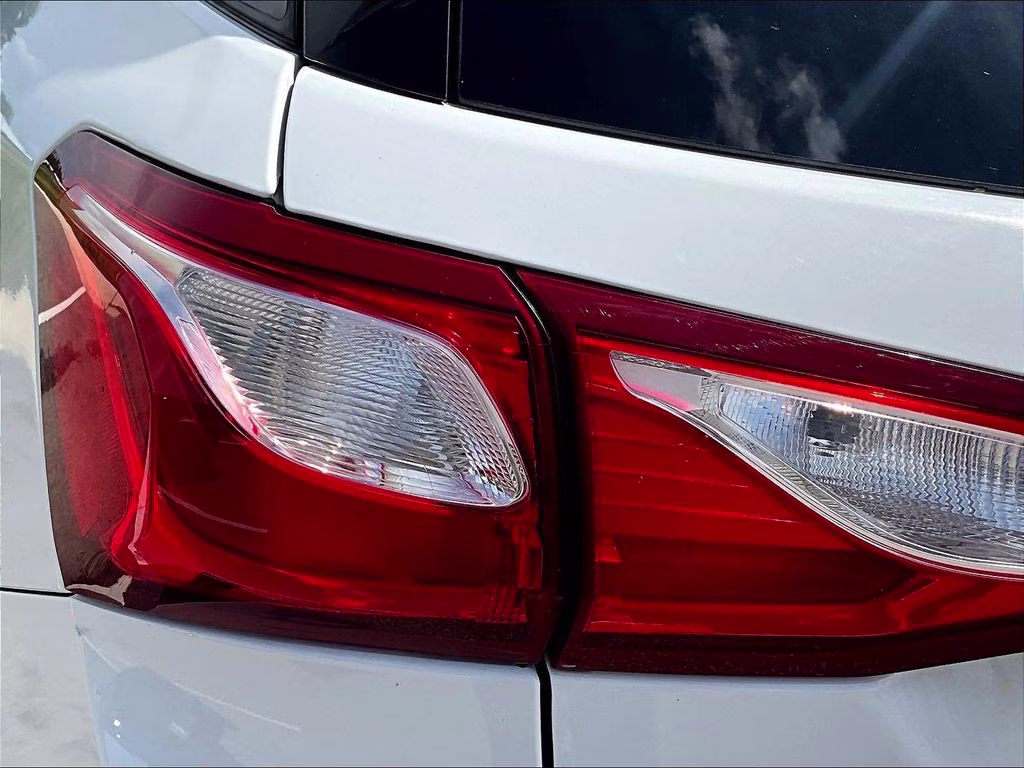 2020 Summit White Chevrolet Equinox Premier AWD SUV