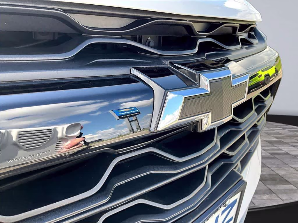 2024 Summit White Chevrolet Blazer LT AWD SUV
