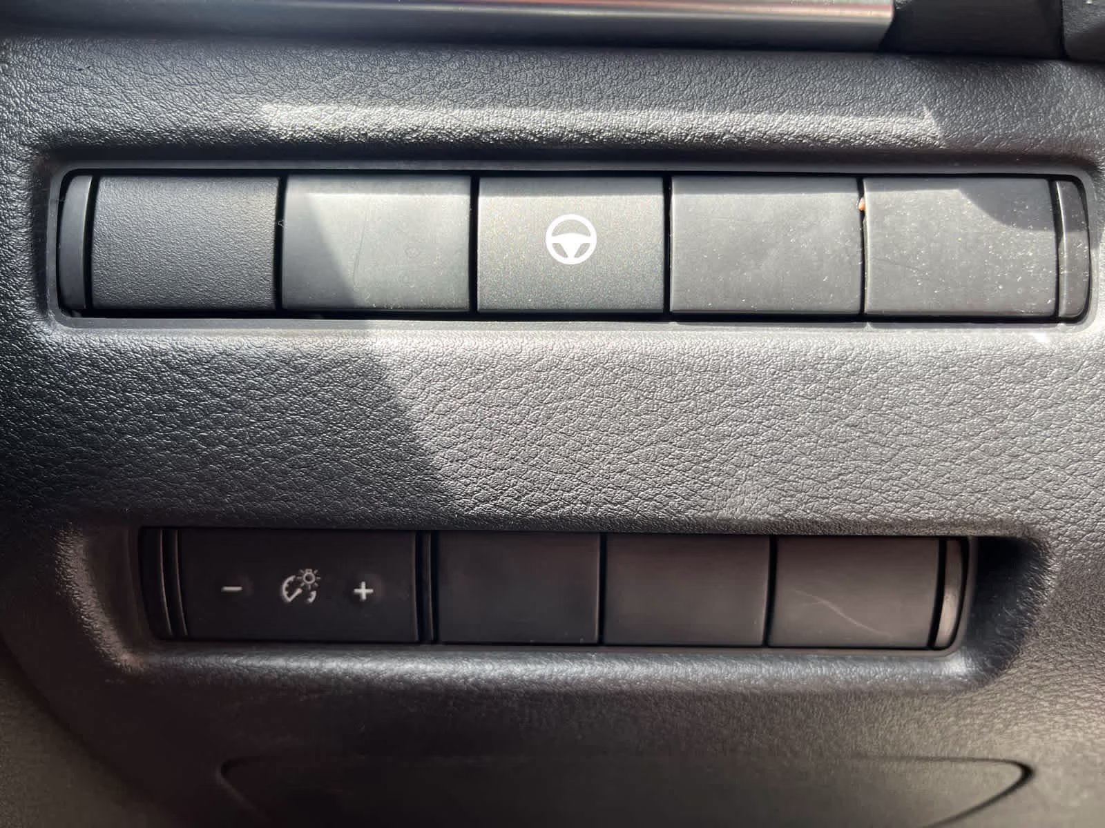 2021 Brilliant Silver Metallic Nissan Rogue SV AWD SUV