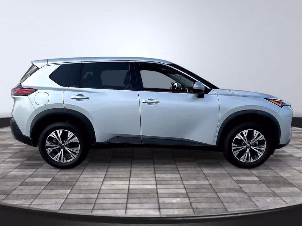 2021 Brilliant Silver Metallic Nissan Rogue SV AWD SUV